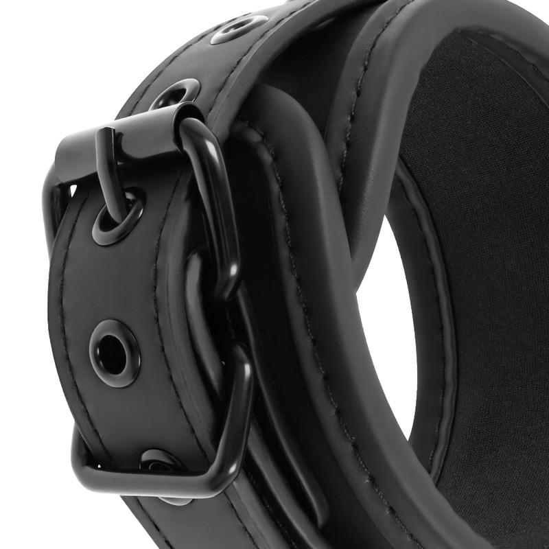 Fetish Submissive Posicion Master 4 Handcuffs